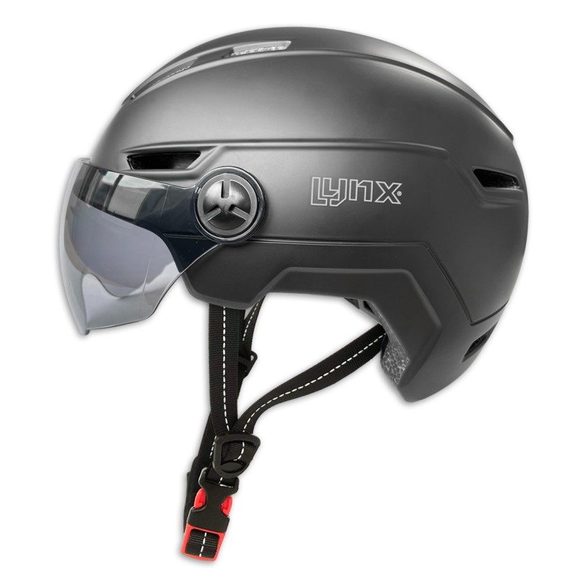 Велосипедный шлем Lynx Visor Pro черный размер S/M